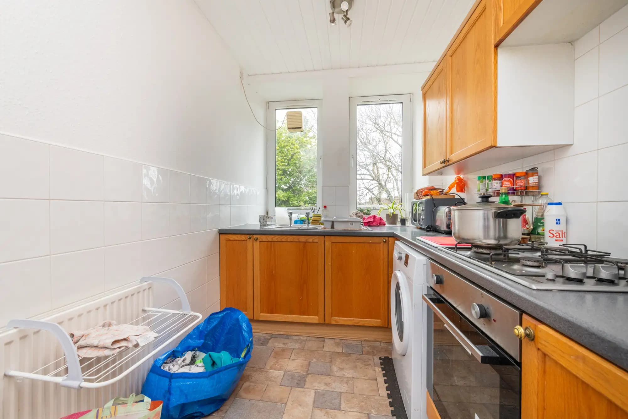 property photo 8 of 25