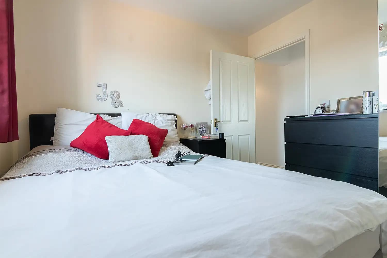 property photo 20 of 30