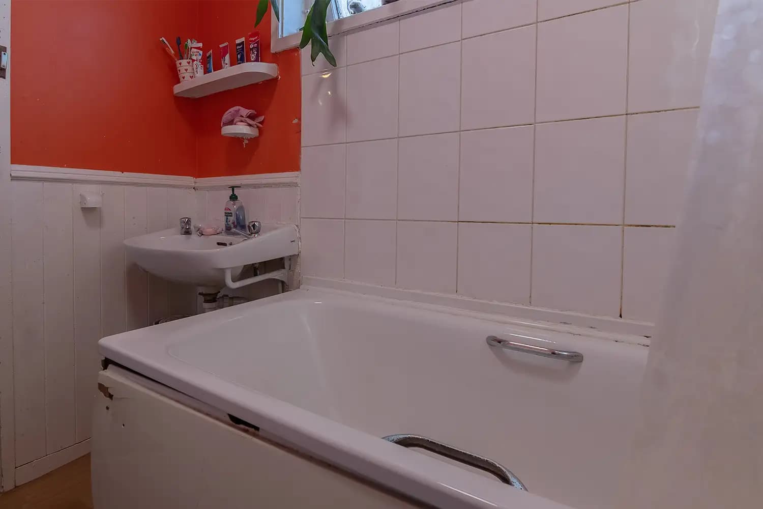 property photo 10 of 25