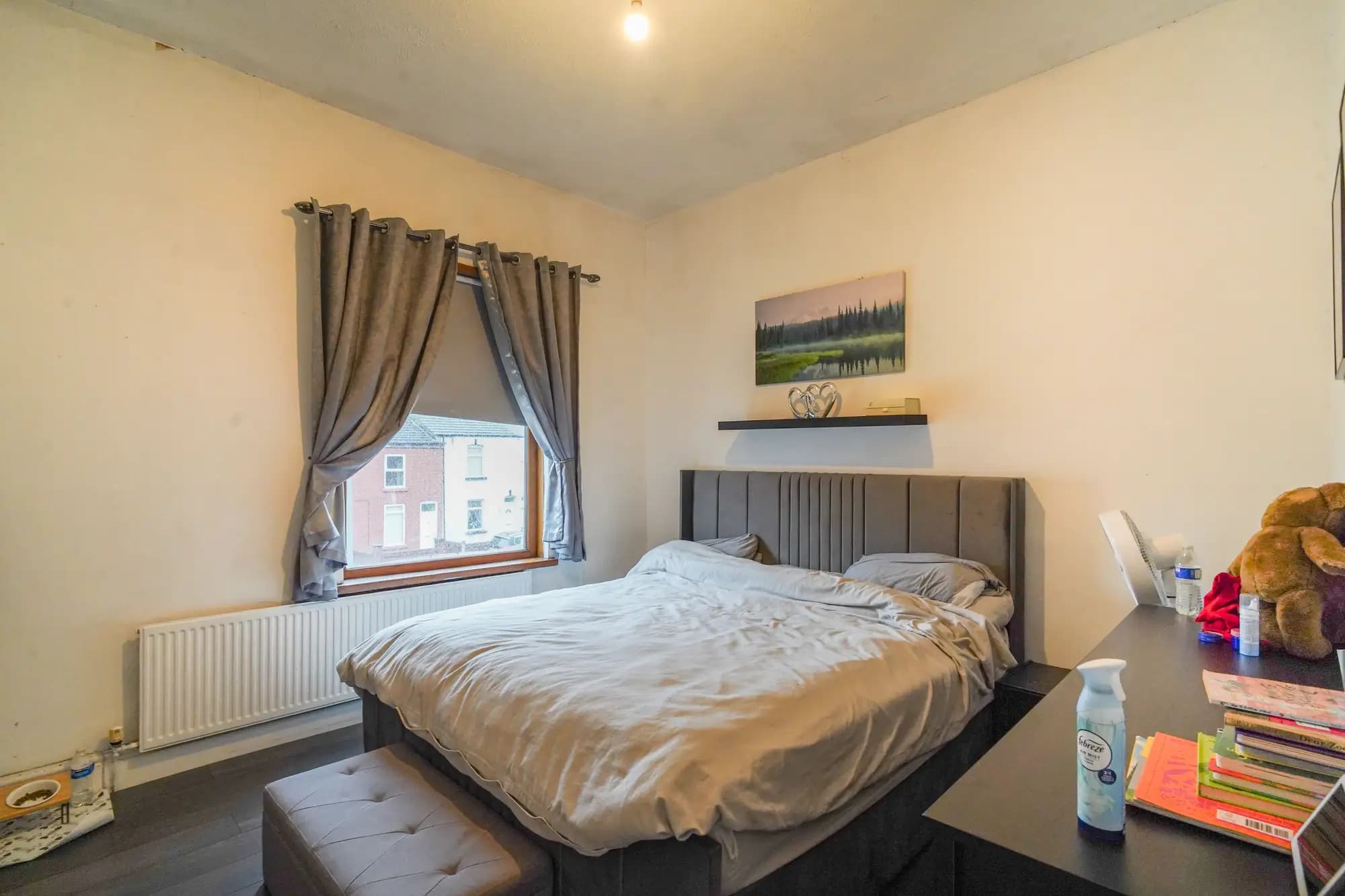 property photo 11 of 33