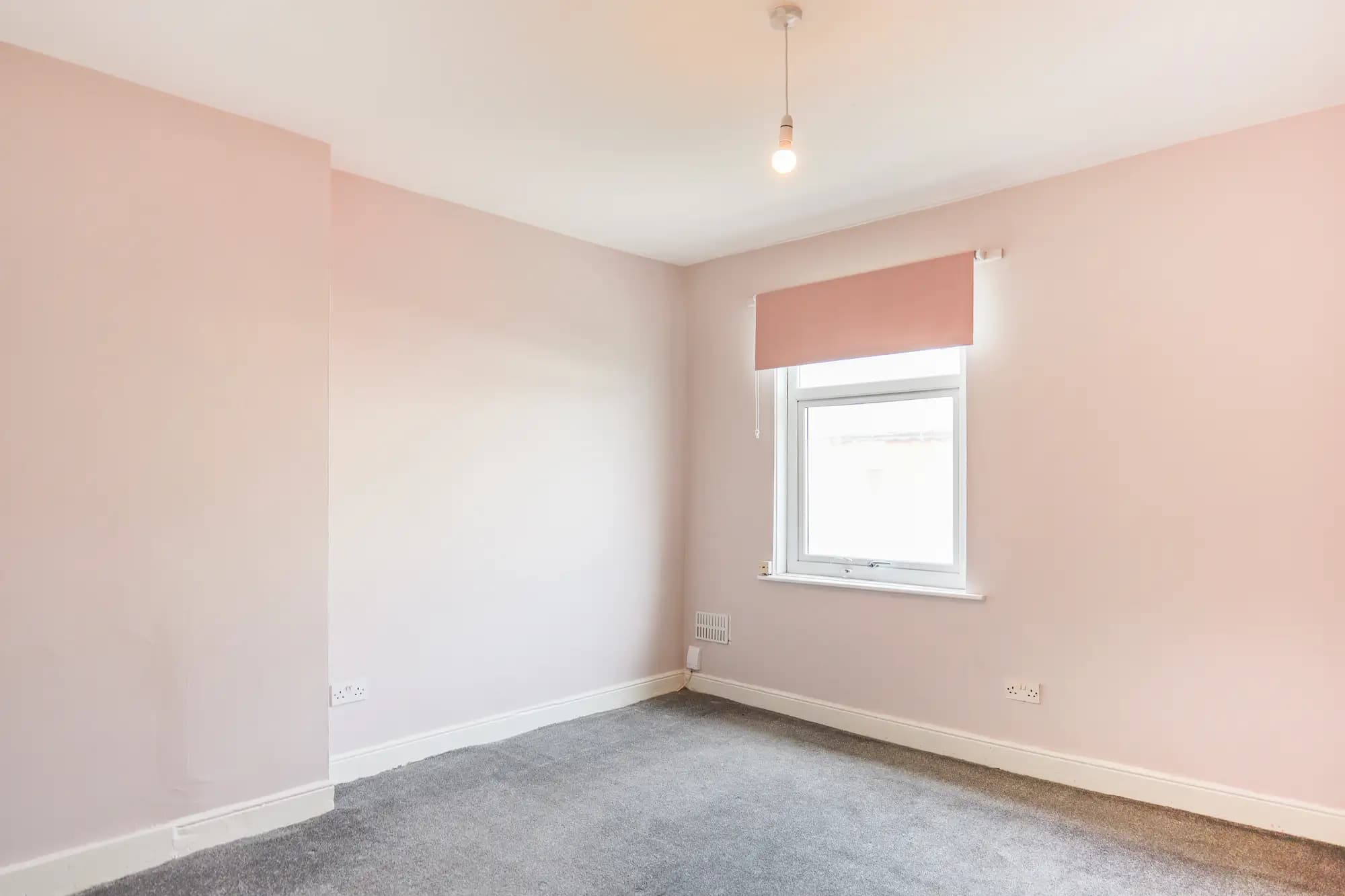 property photo 11 of 26