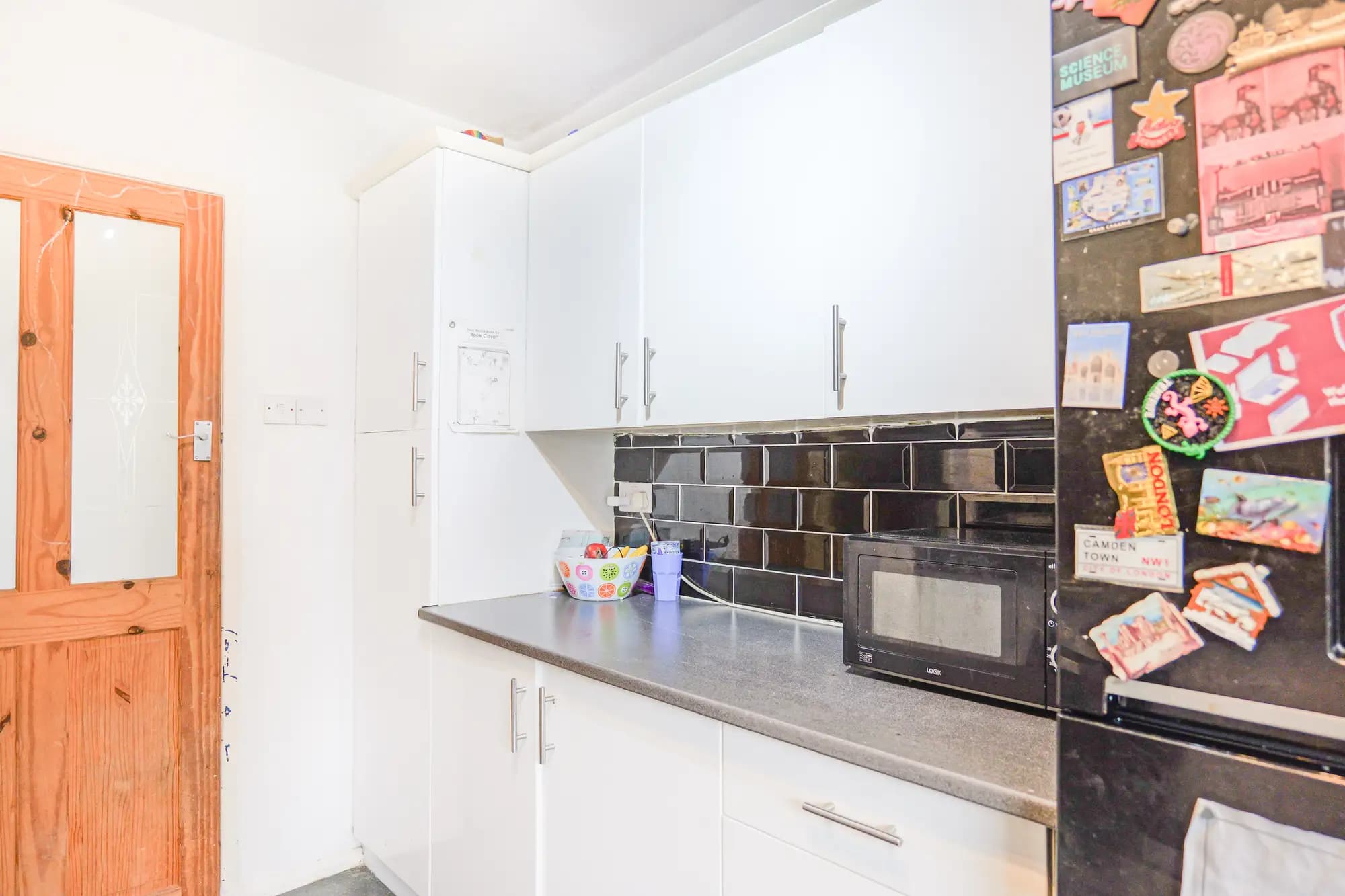 property photo 4 of 31