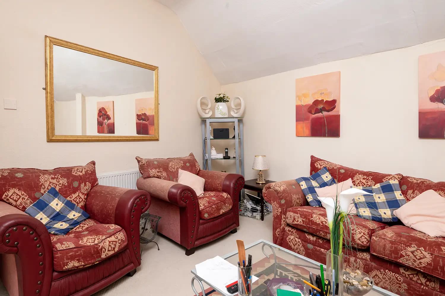 property photo 3 of 28