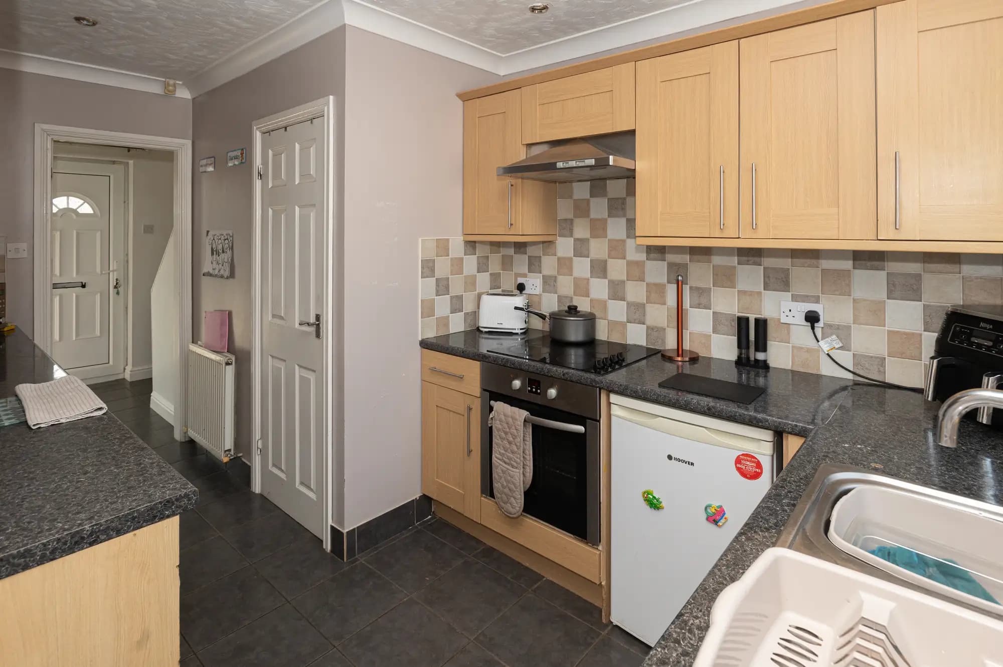 property photo 6 of 16