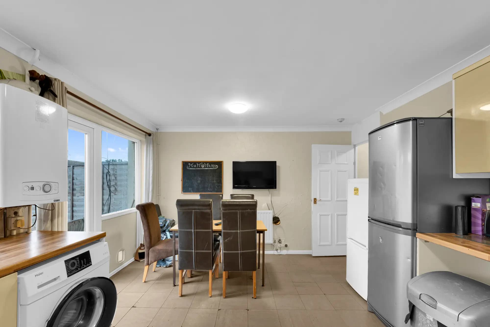 property photo 4 of 22