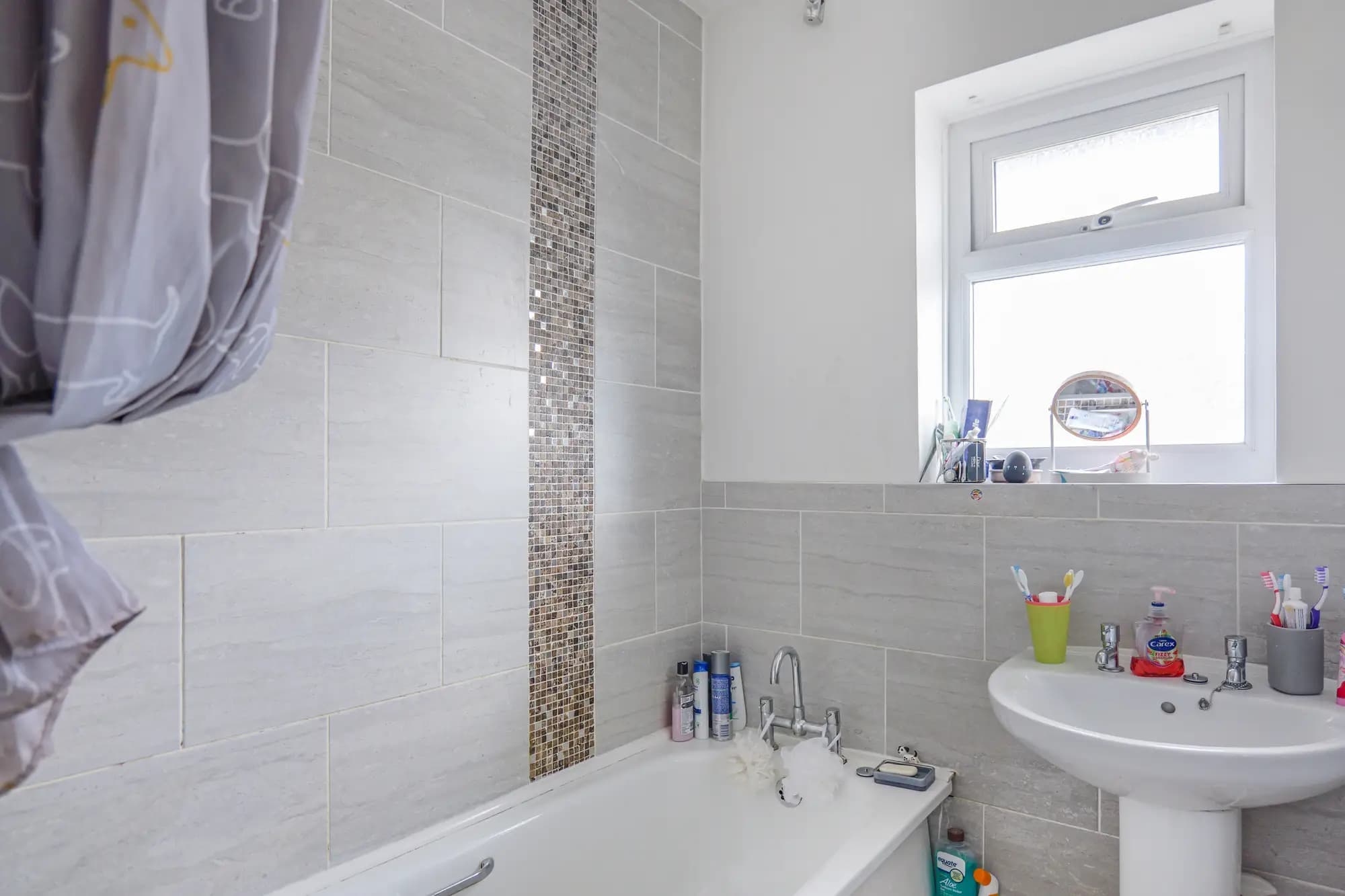 property photo 8 of 23