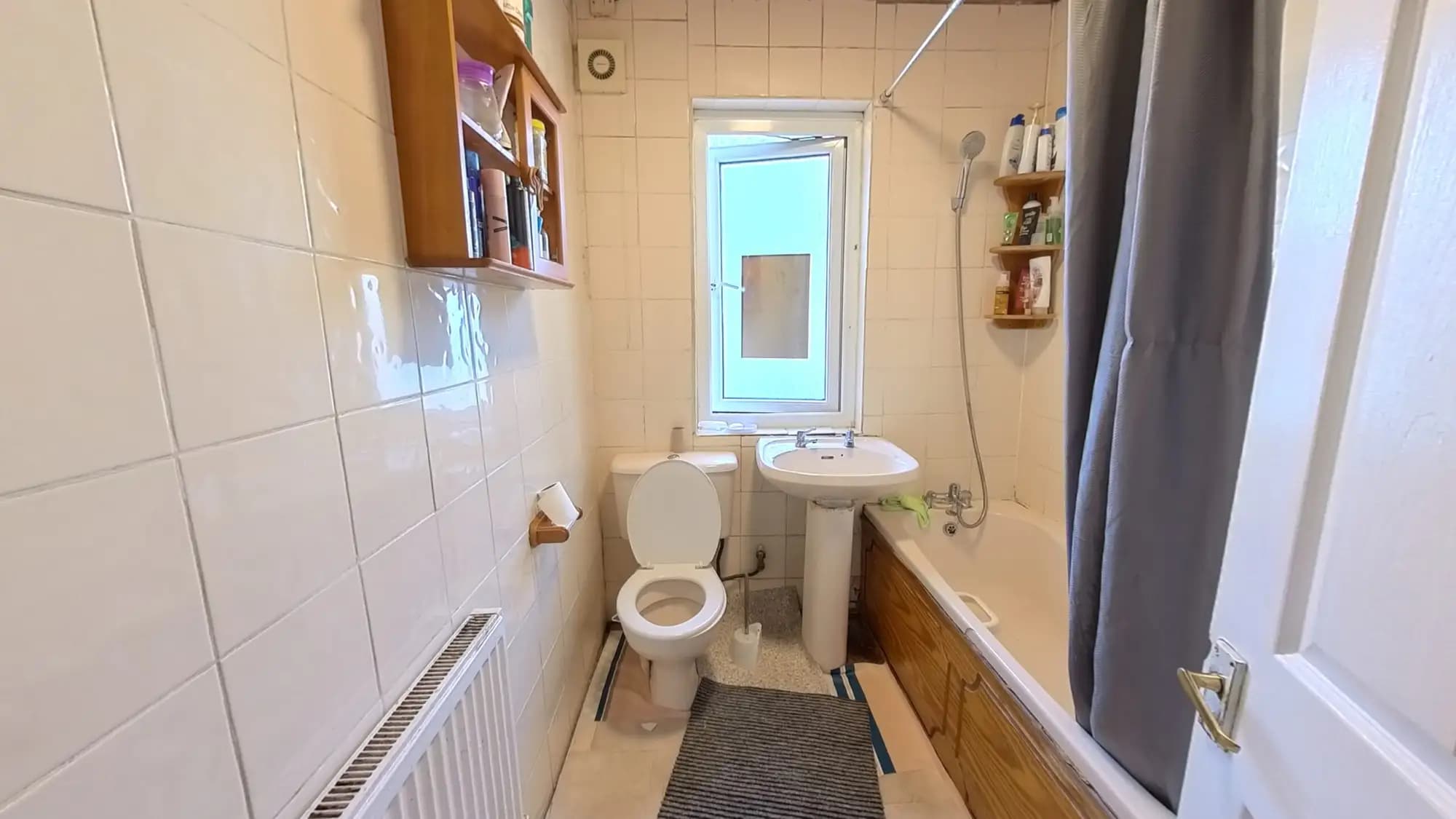 property photo 7 of 21