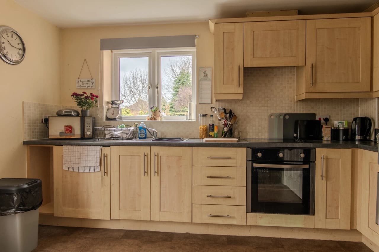 property photo 4 of 19