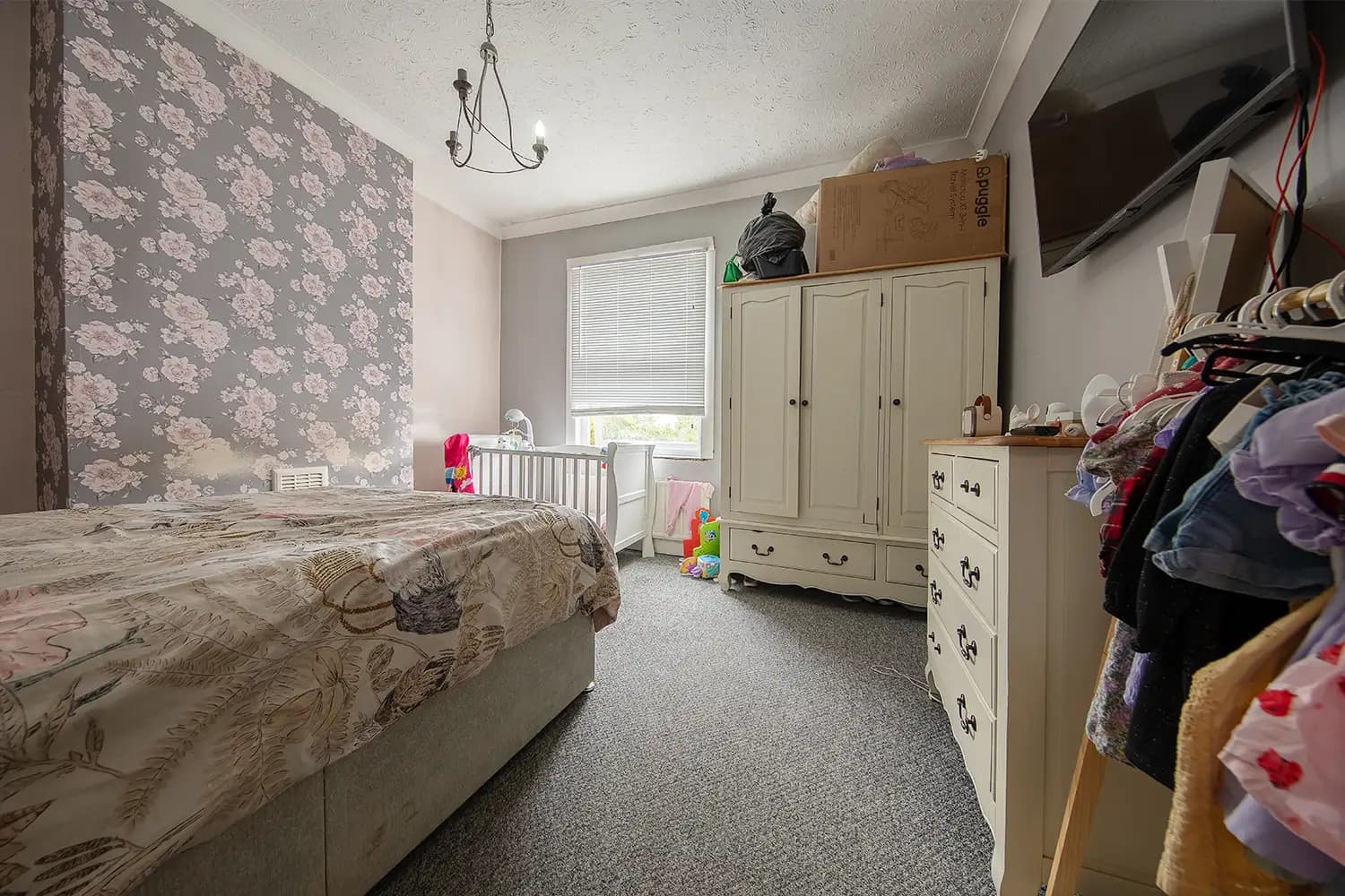 property photo 18 of 24