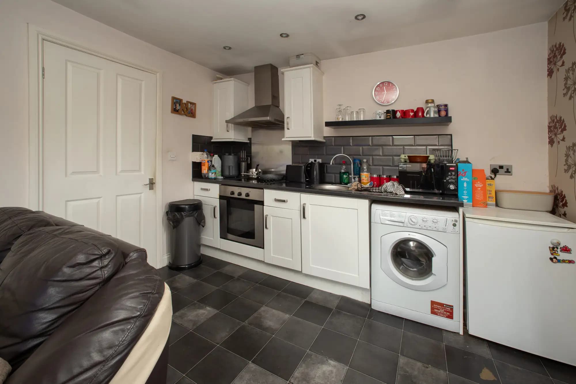 property photo 10 of 25