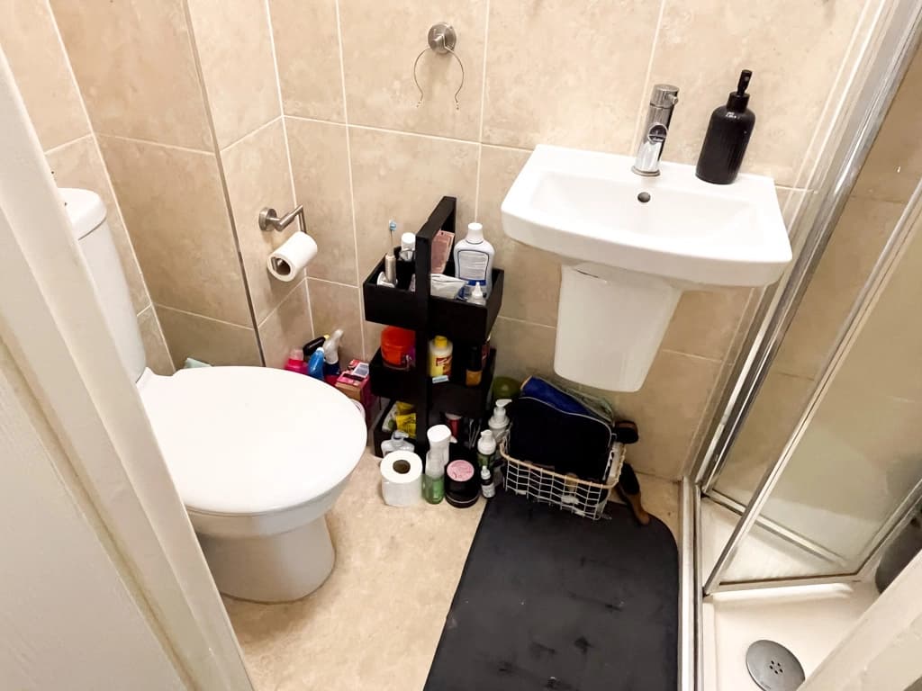 property photo 13 of 20