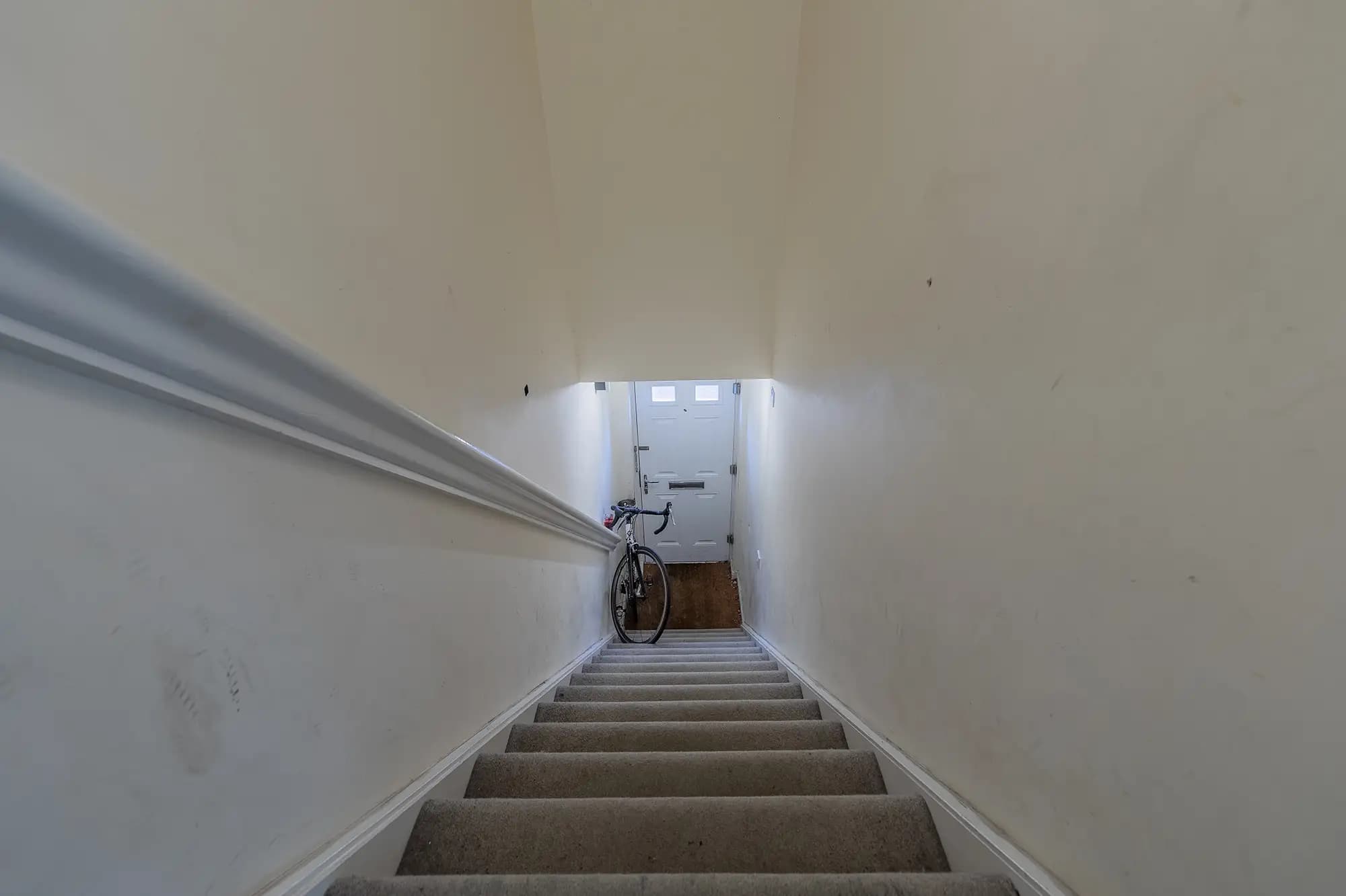 property photo 16 of 19