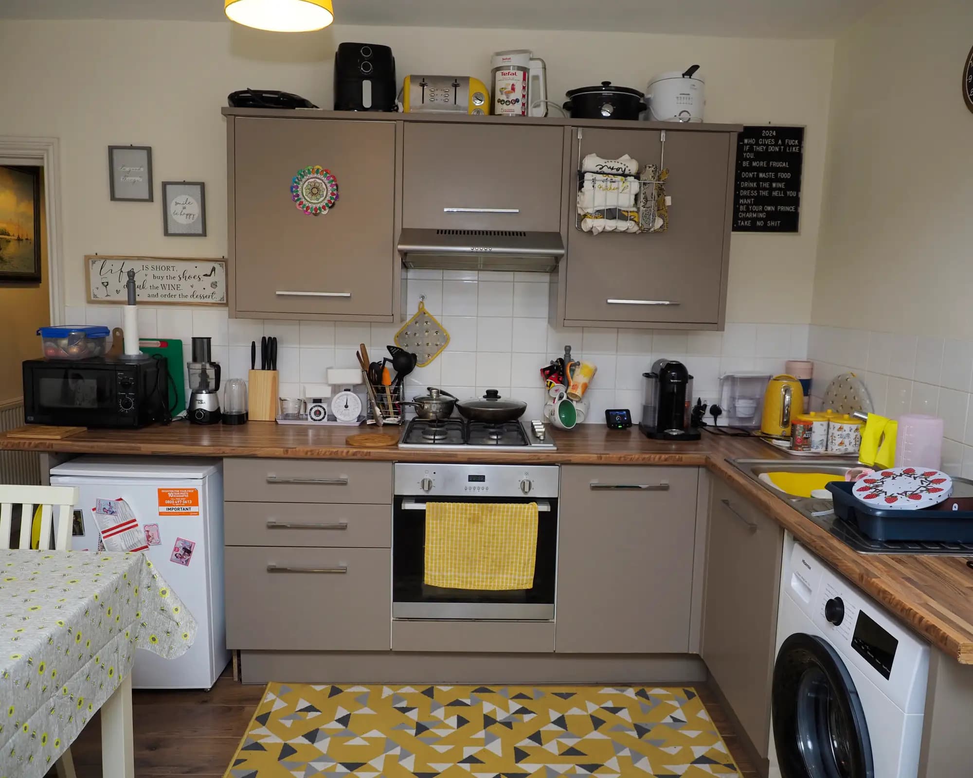 property photo 10 of 18