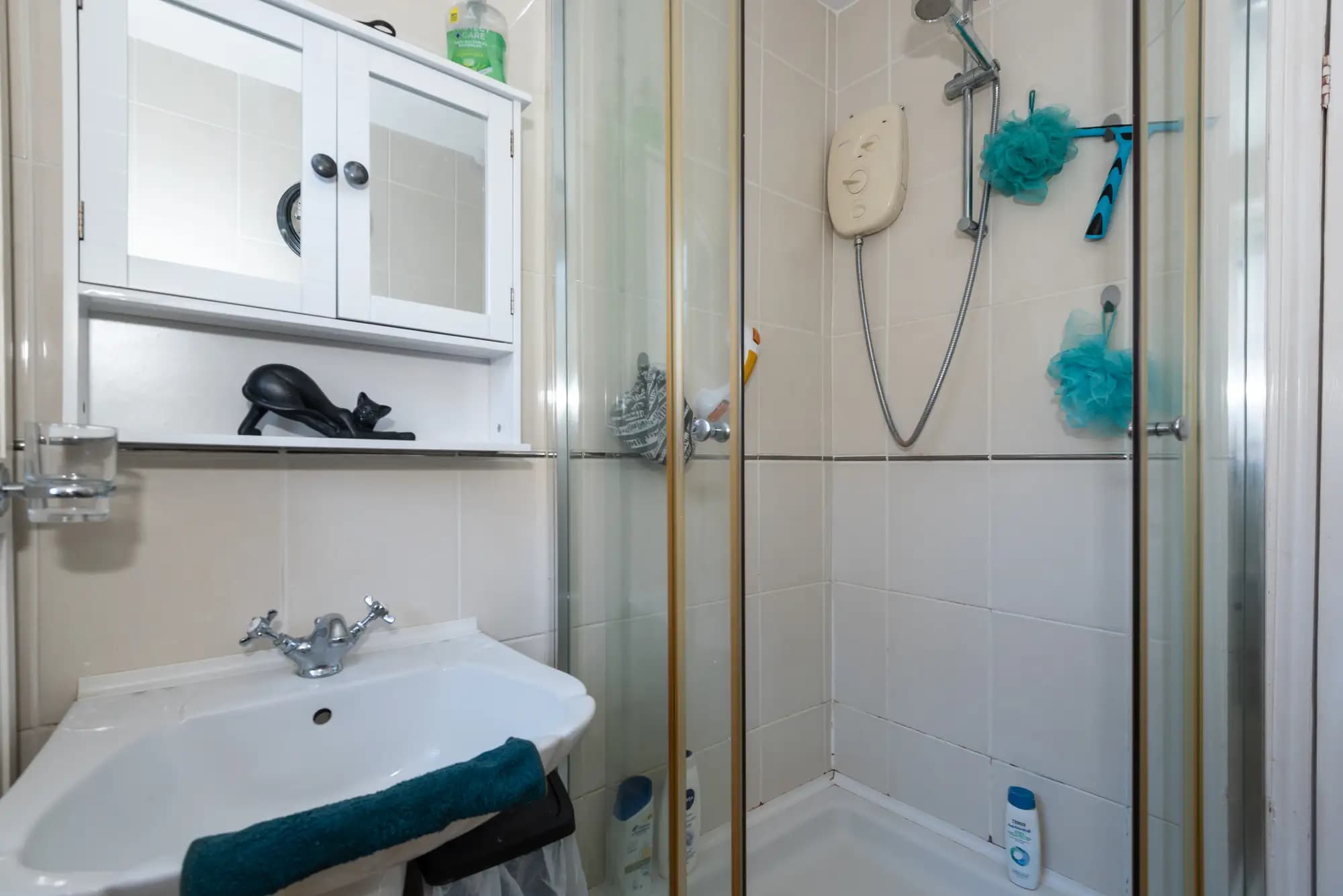 property photo 9 of 16