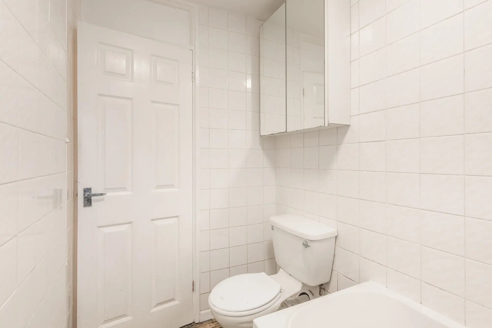 property photo 15 of 37