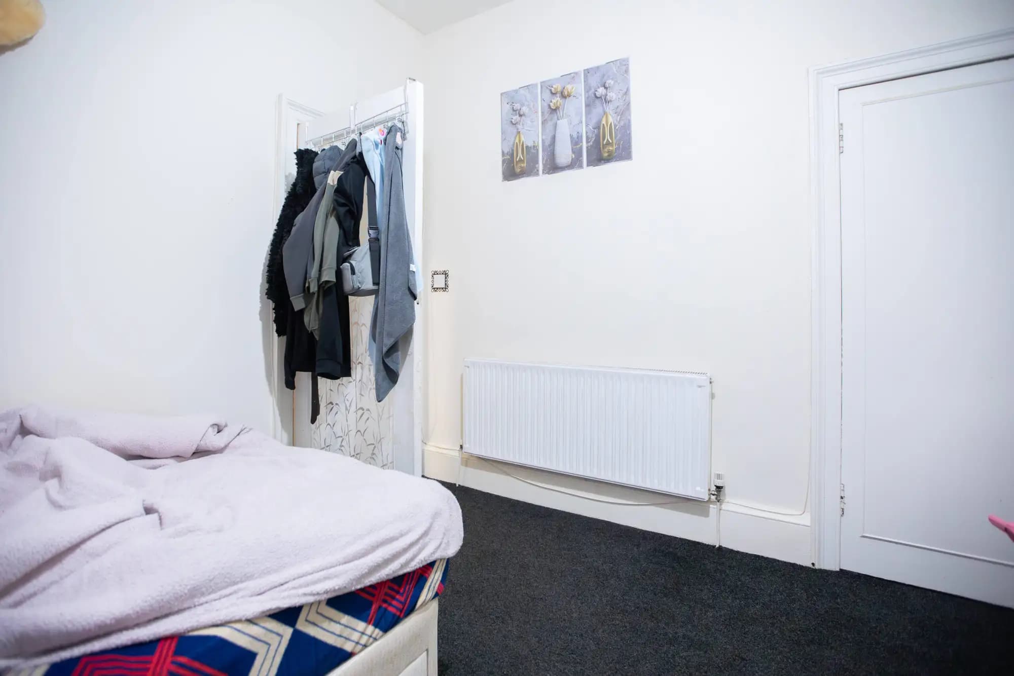 property photo 11 of 15