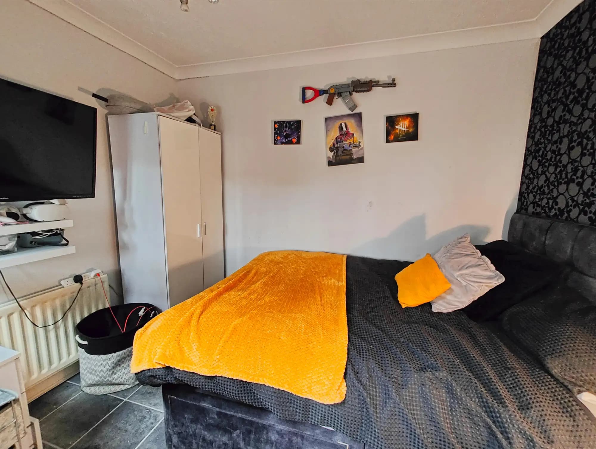 property photo 16 of 29
