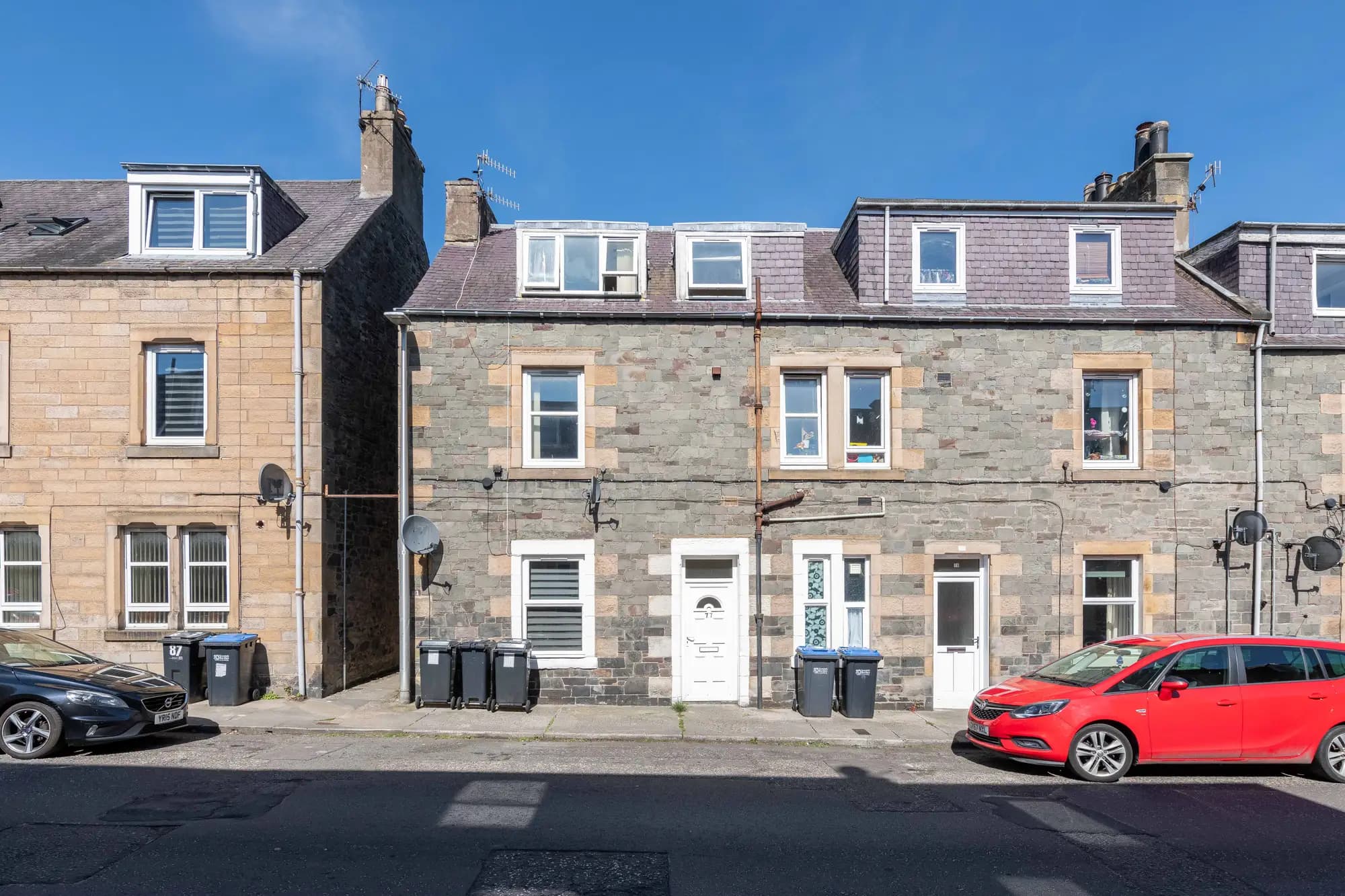 property photo 1 of 33