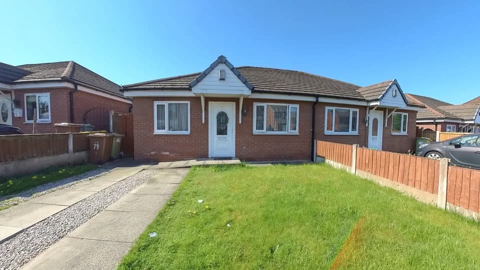 property photo 16 of 17