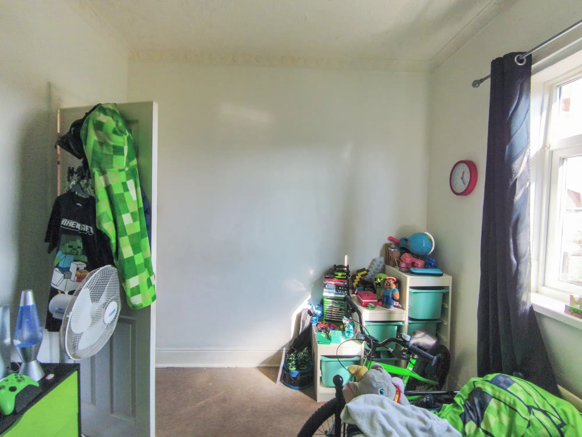 property photo 13 of 16