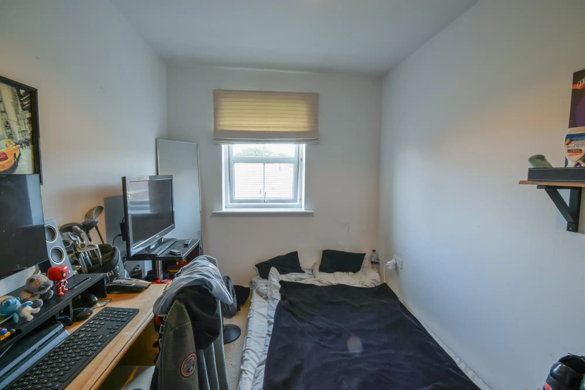 property photo 15 of 20