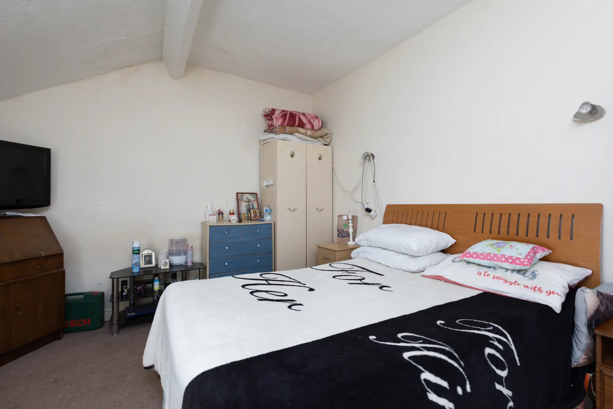 property photo 20 of 32