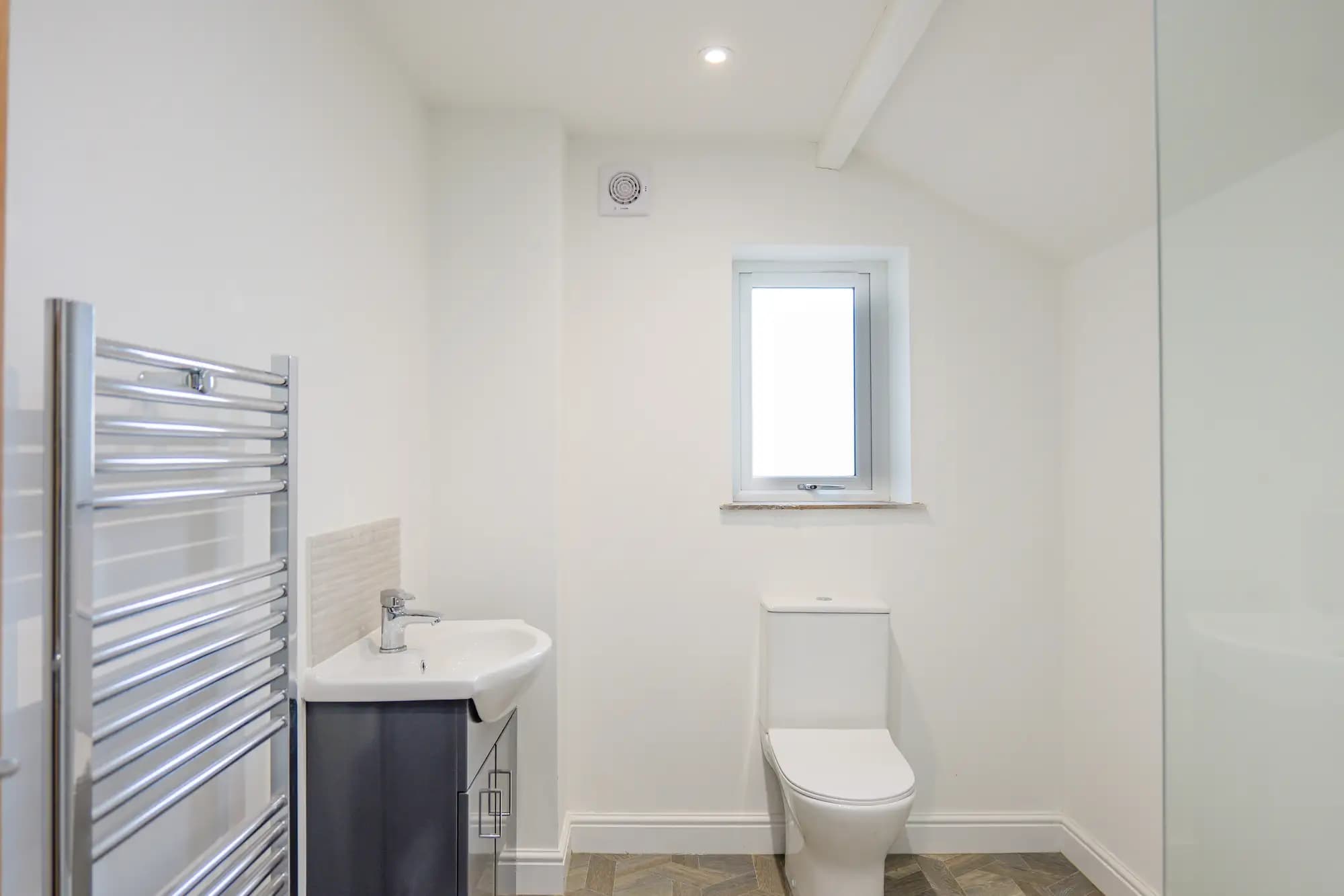 property photo 6 of 19