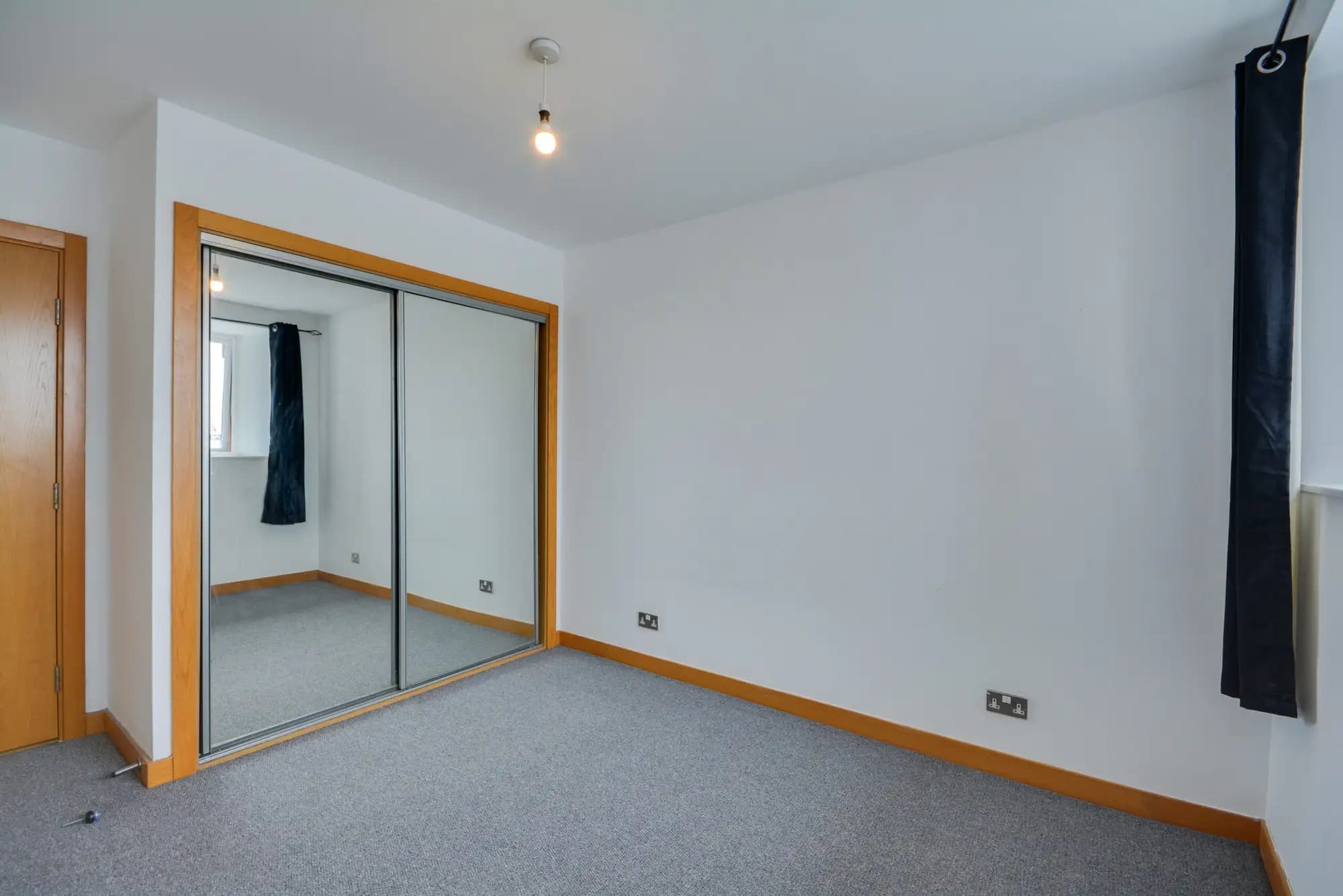 property photo 12 of 25