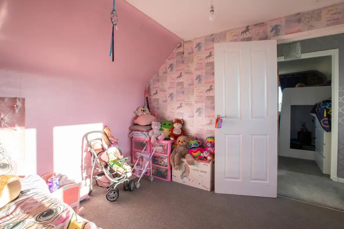 property photo 28 of 35