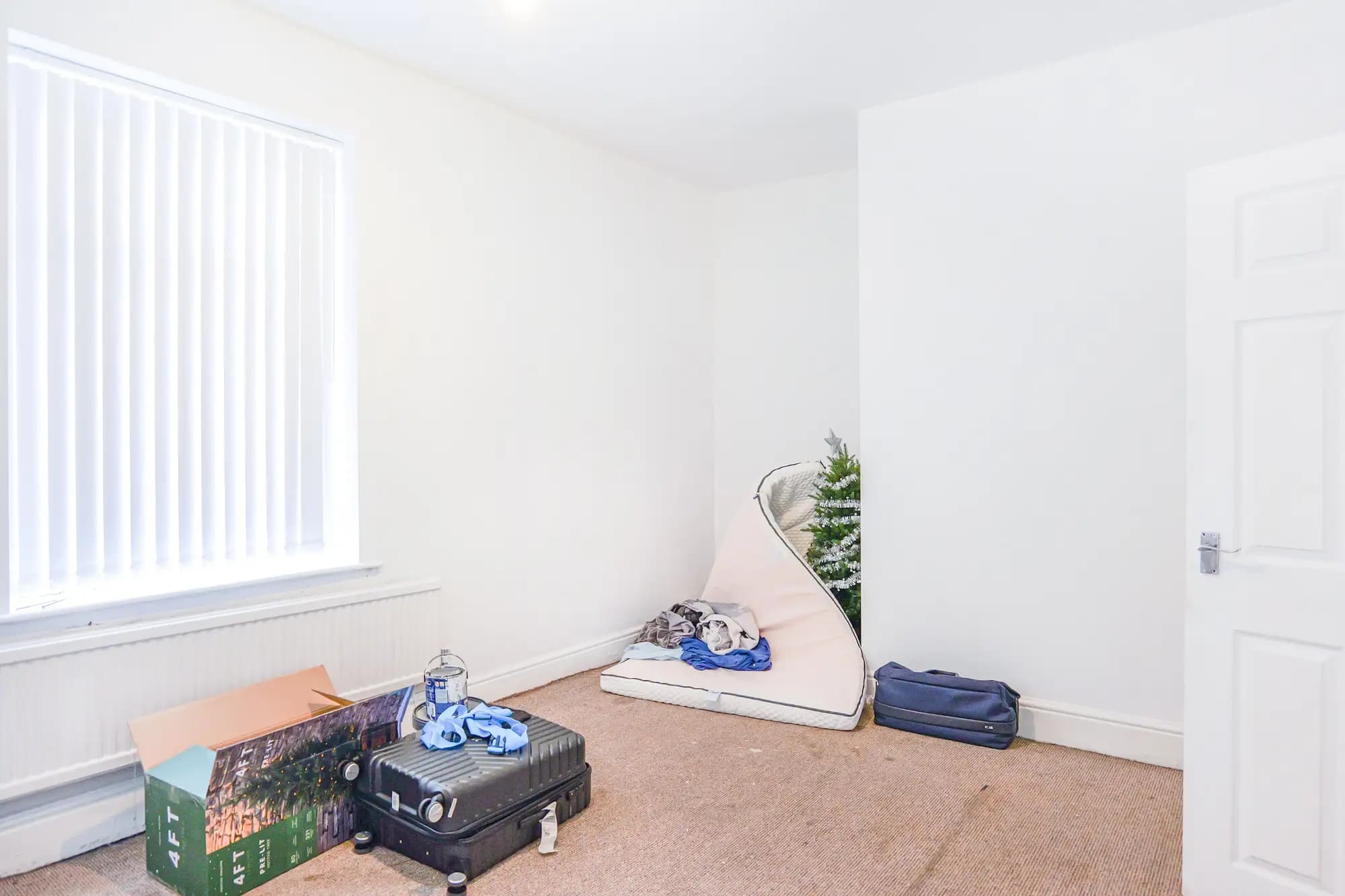 property photo 9 of 19