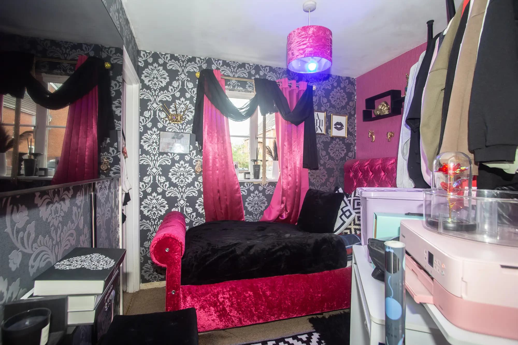 property photo 11 of 17