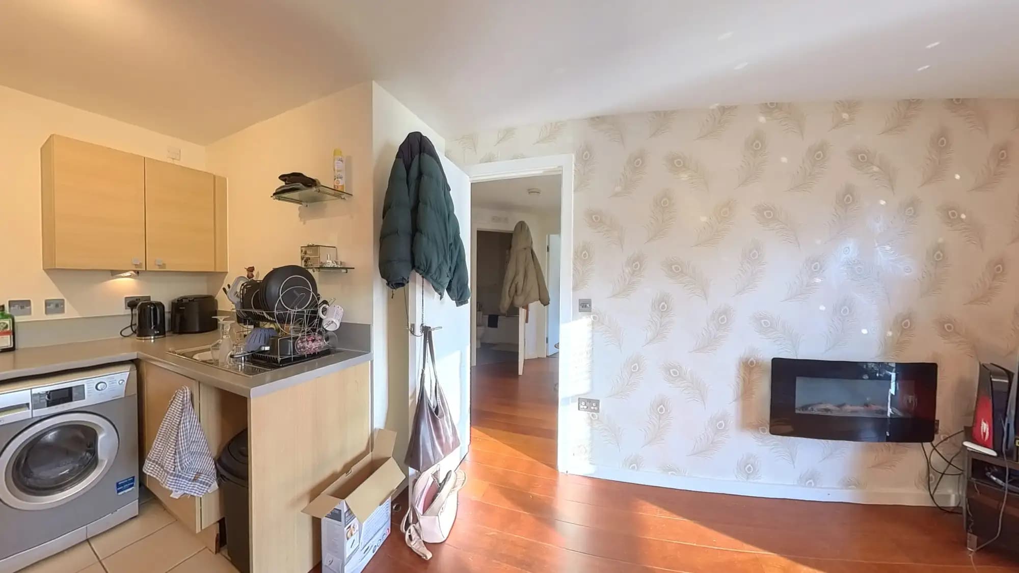 property photo 3 of 20