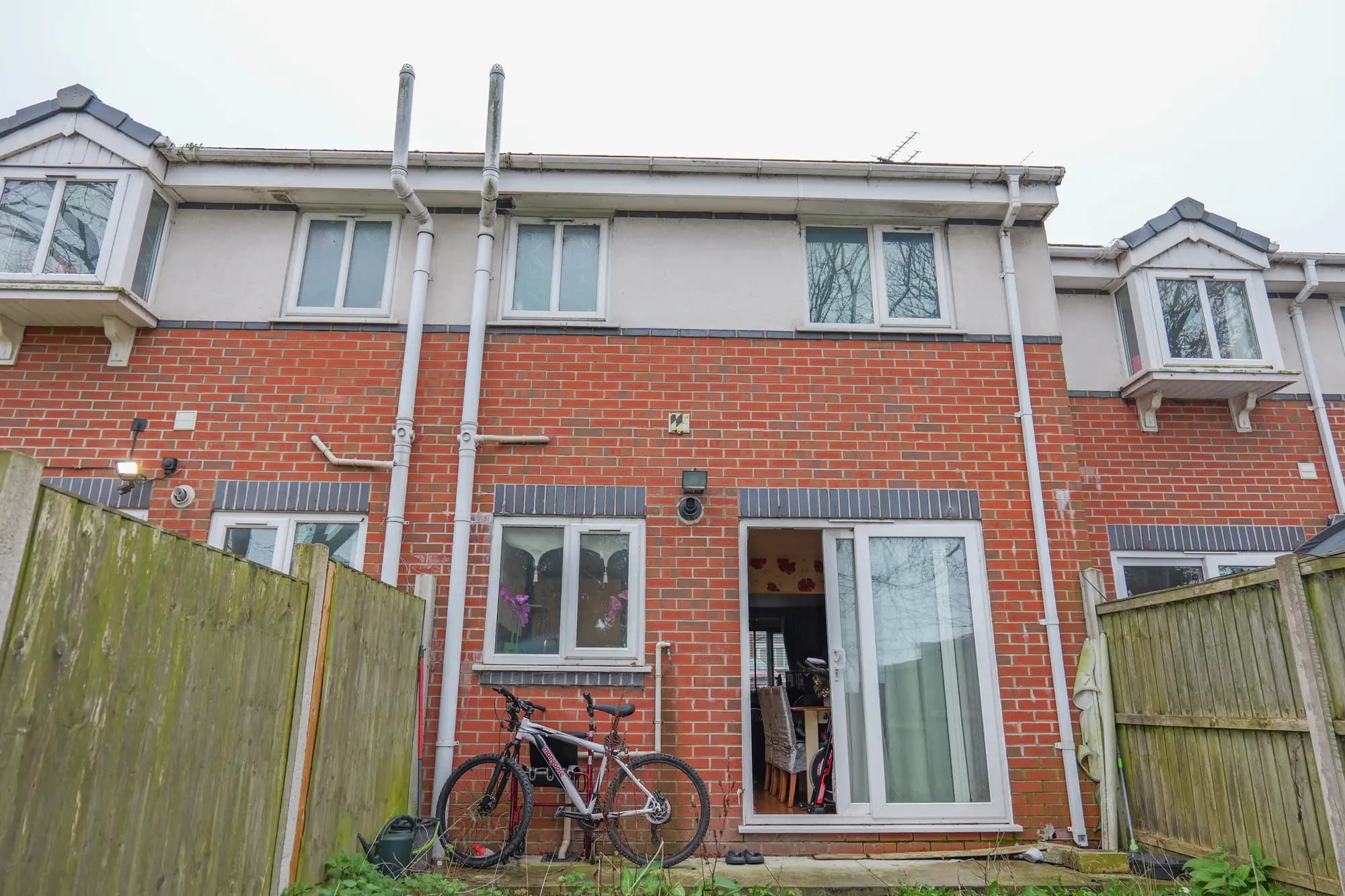 property photo 23 of 25