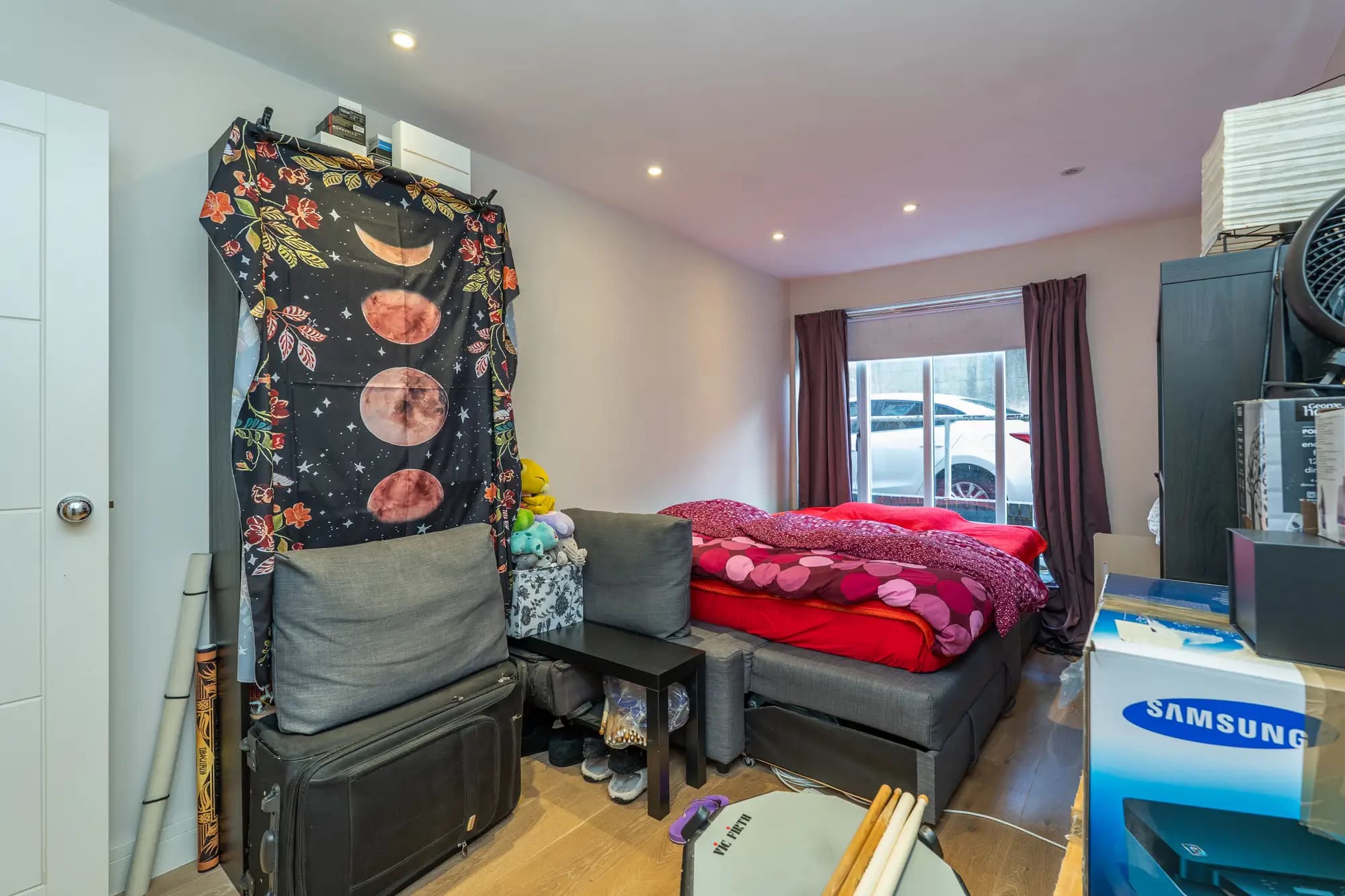 property photo 10 of 16