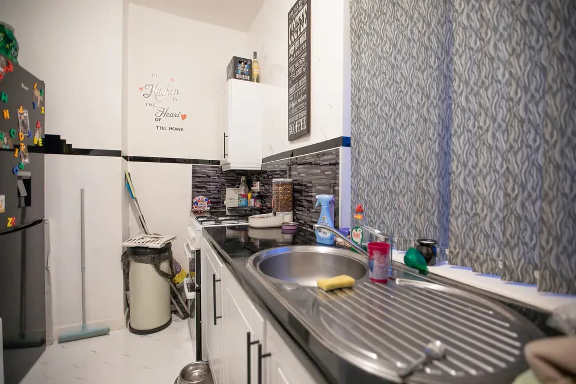 property photo 11 of 28