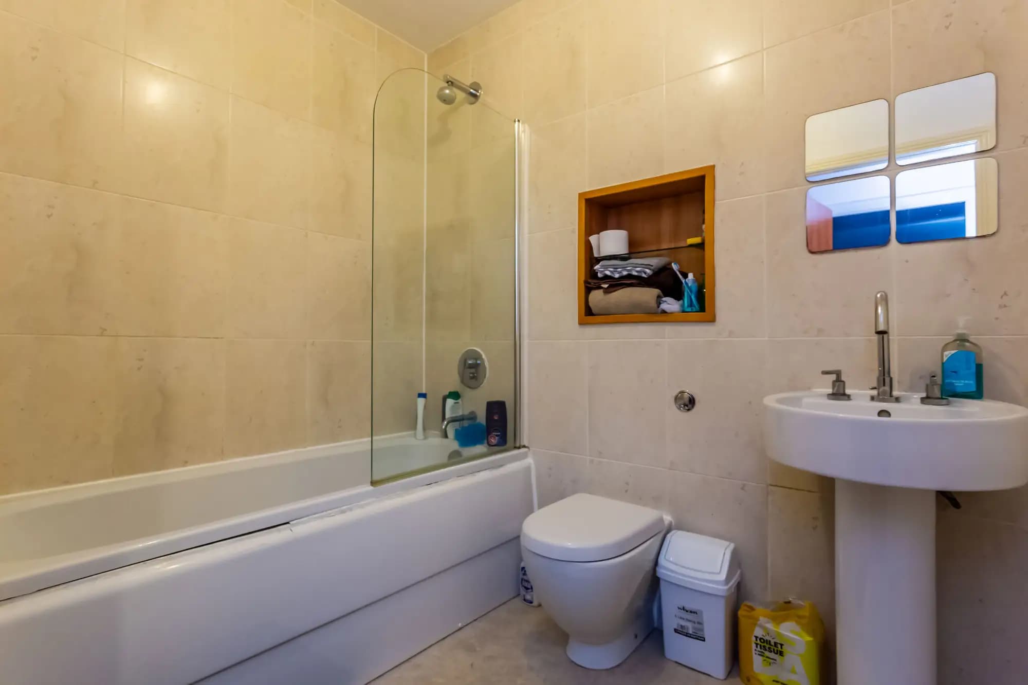 property photo 9 of 16