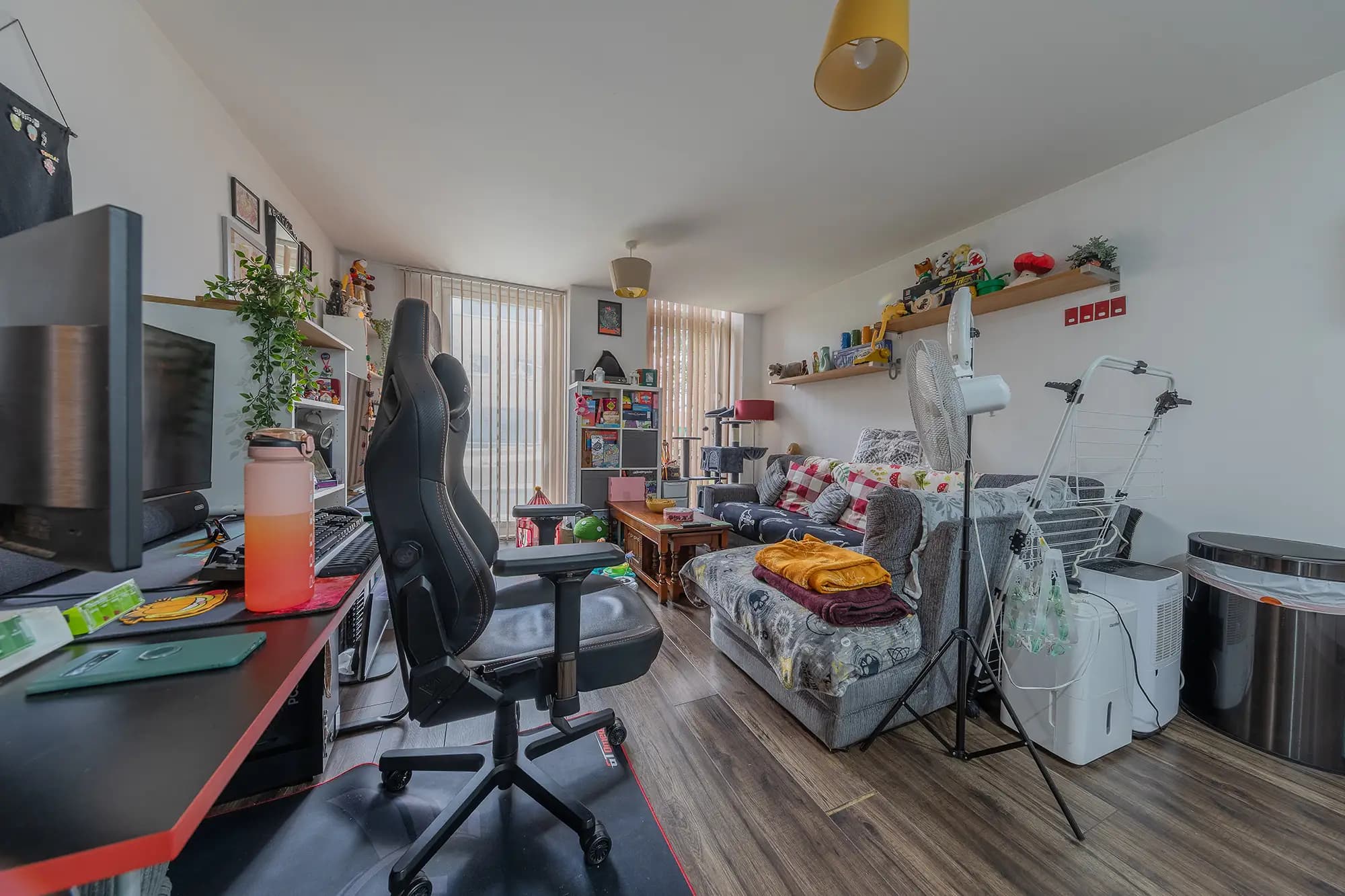 property photo 2 of 16