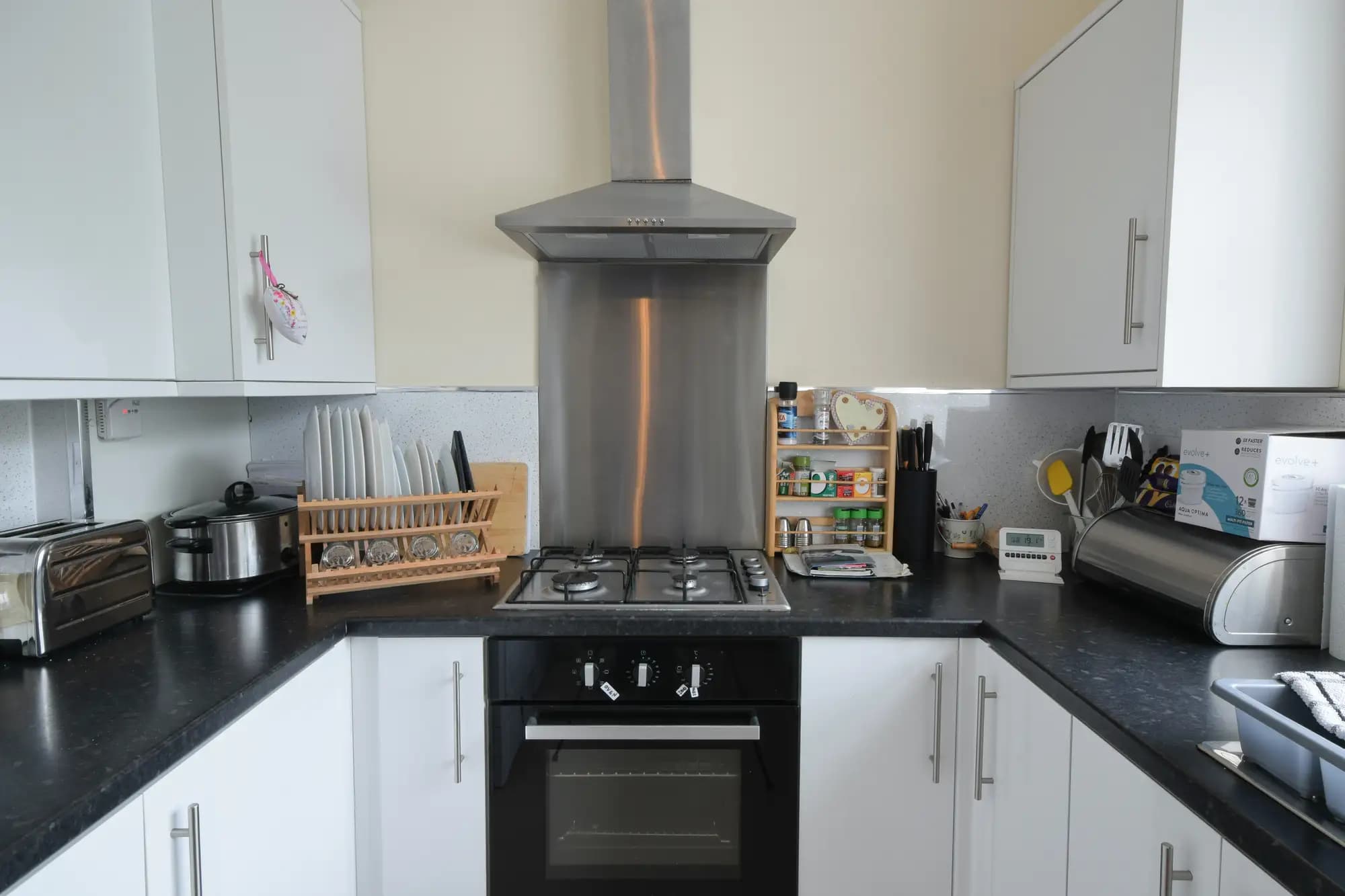 property photo 23 of 38