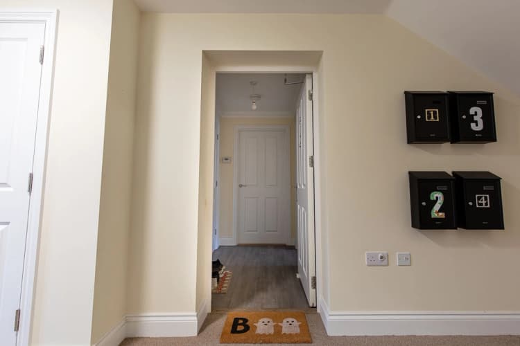 property photo 13 of 17