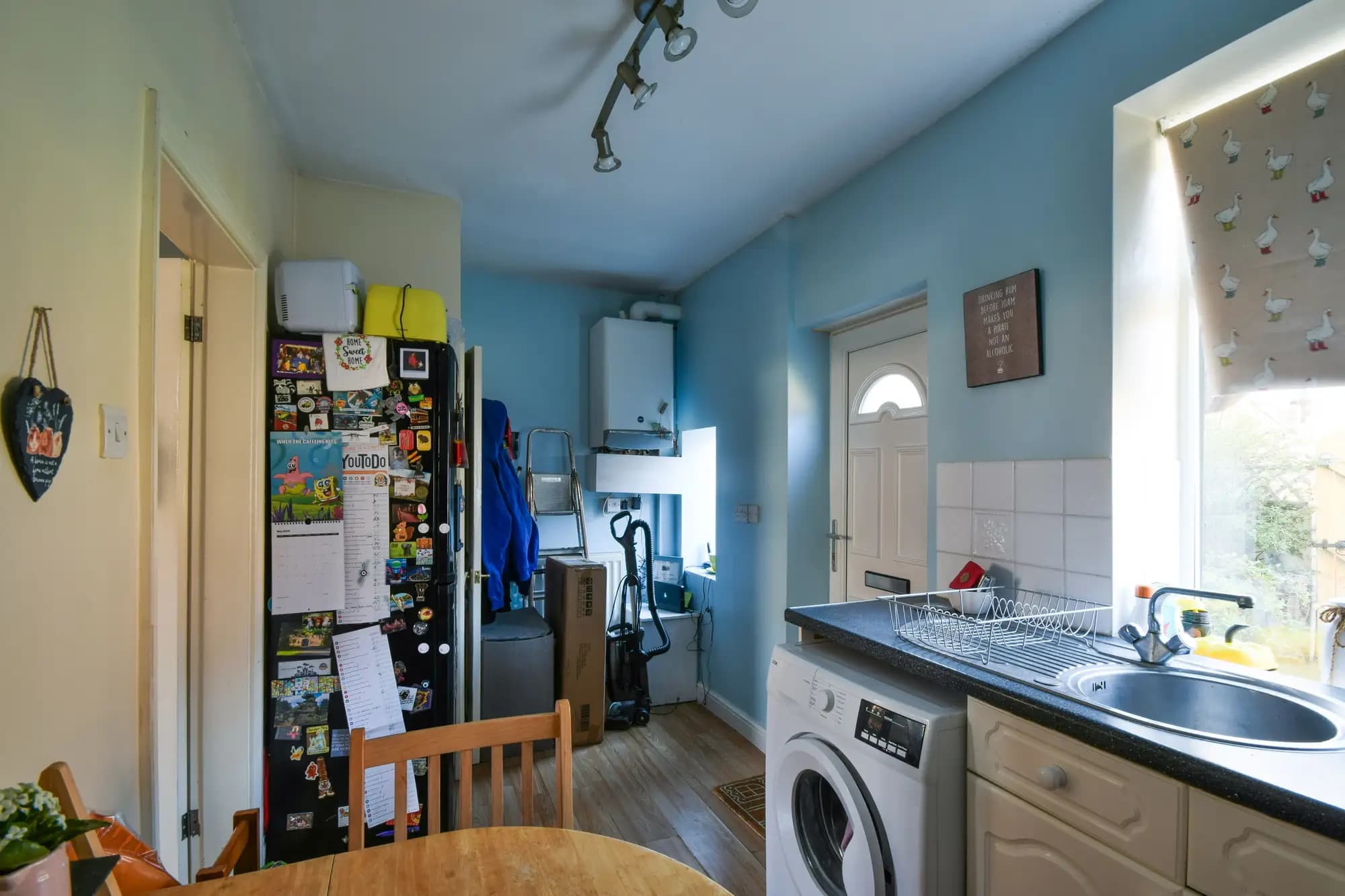 property photo 5 of 16