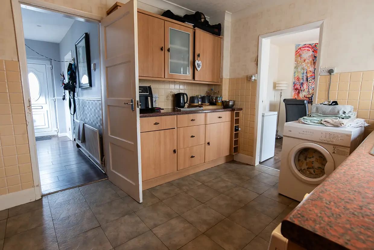 property photo 7 of 24