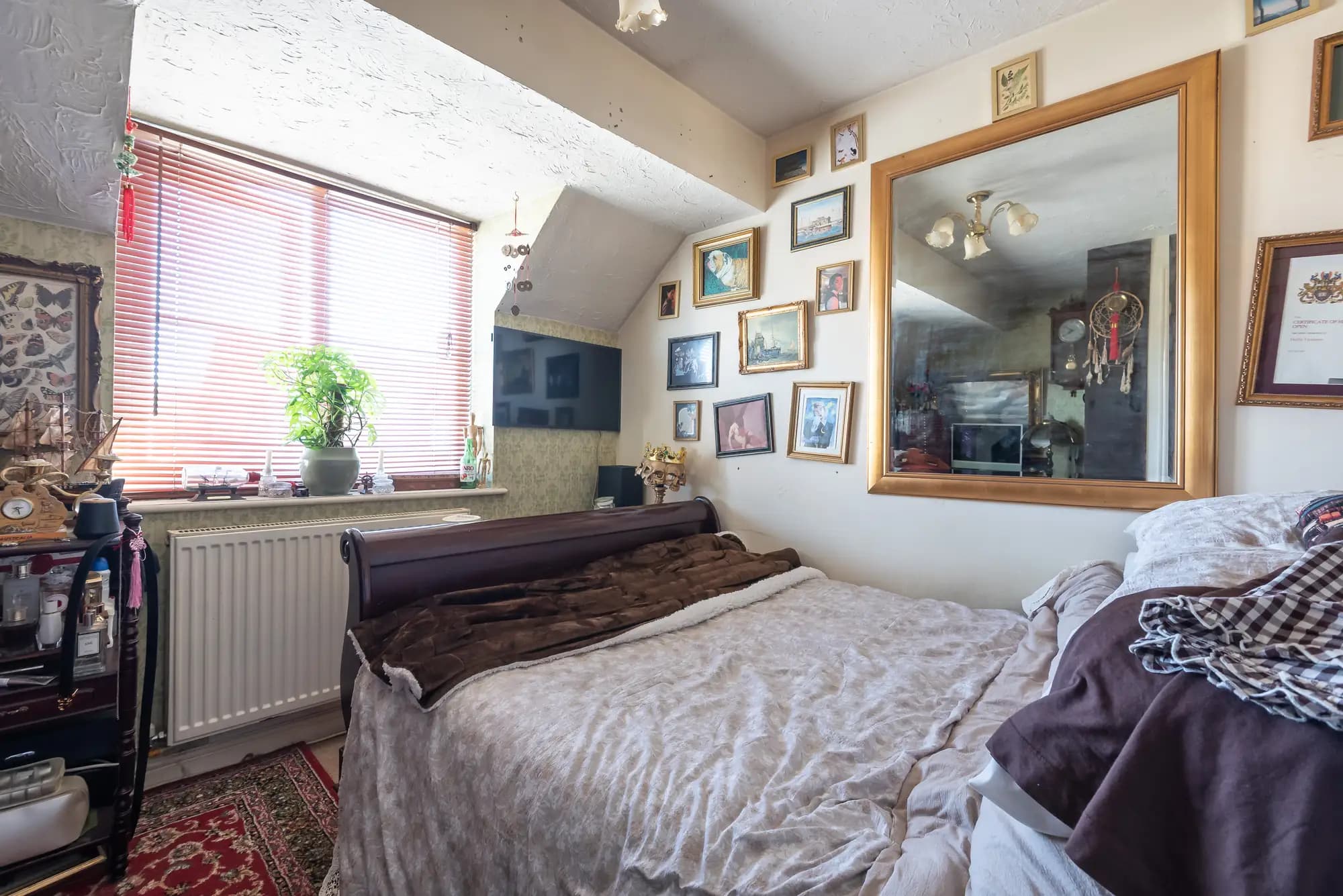 property photo 11 of 21