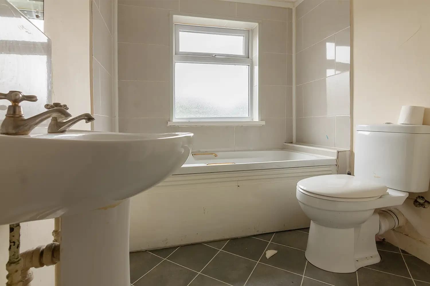 property photo 11 of 28