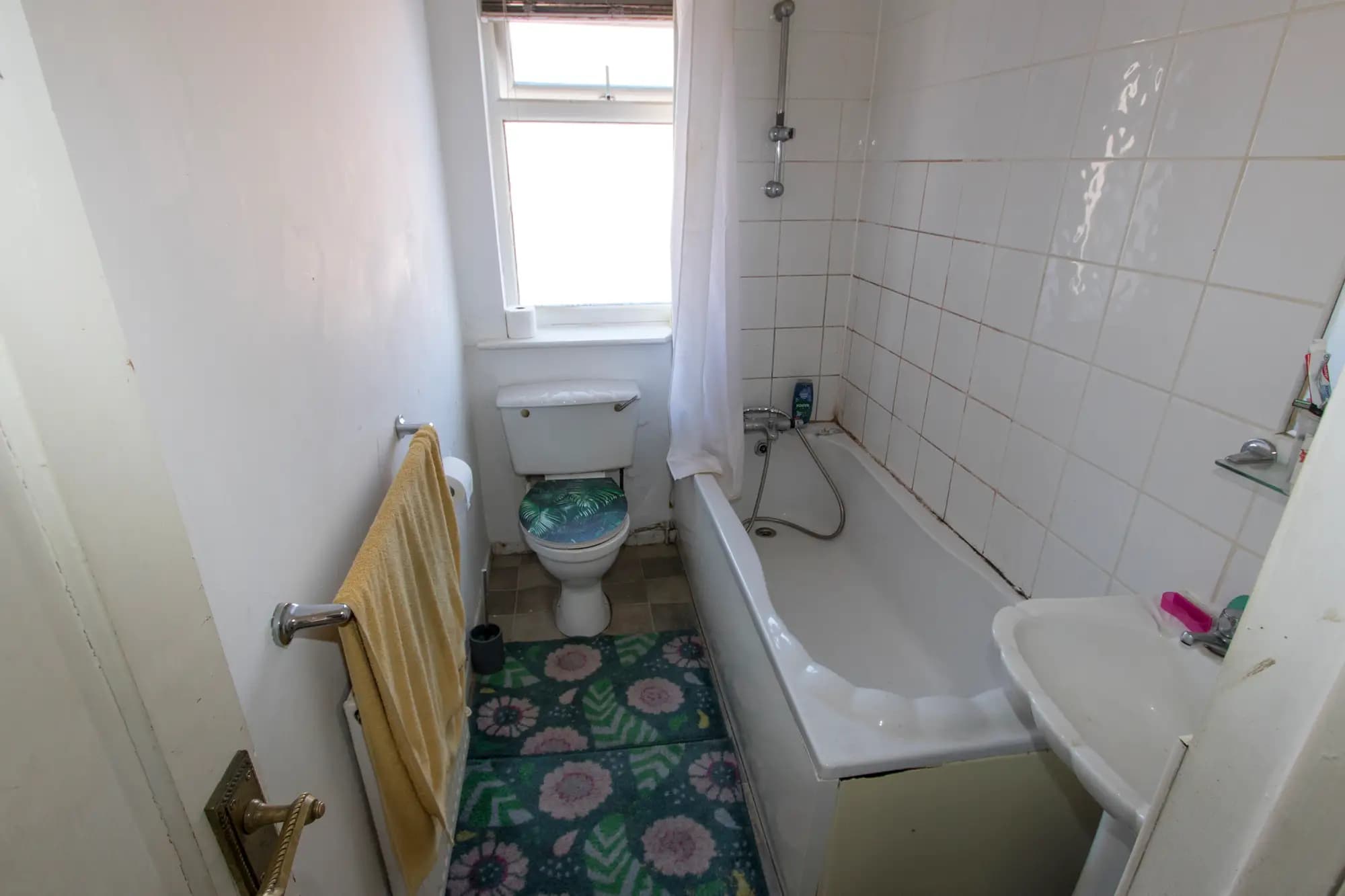 property photo 8 of 21