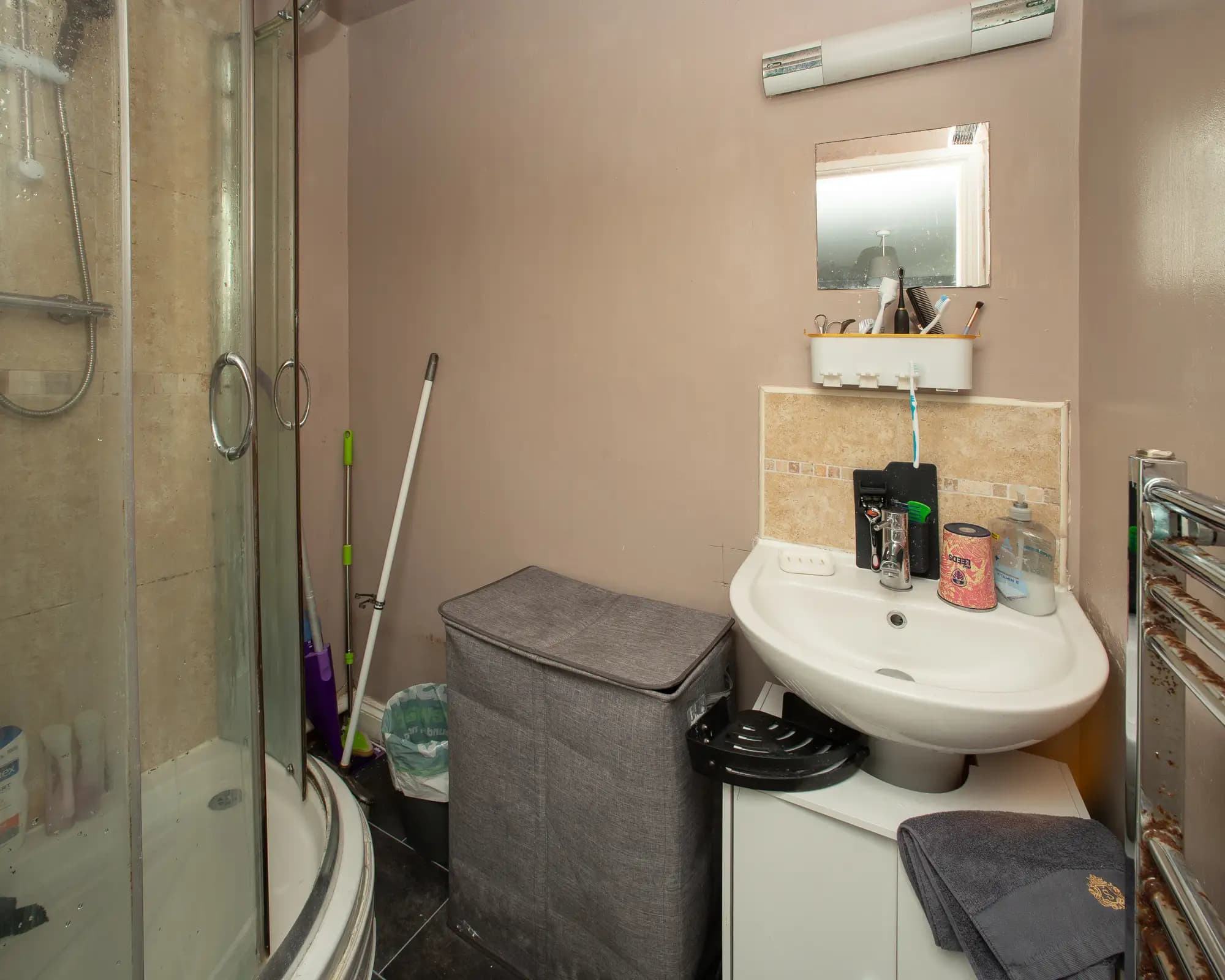 property photo 12 of 25
