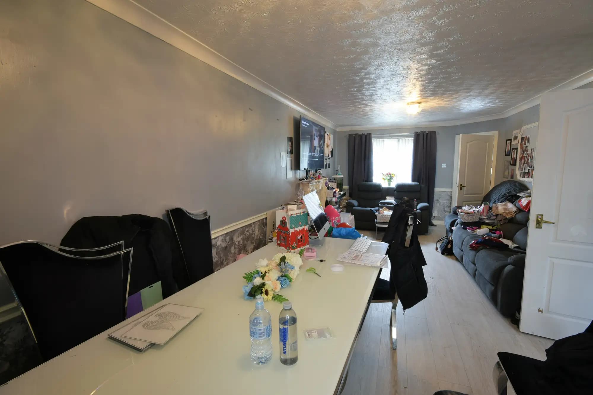 property photo 4 of 23