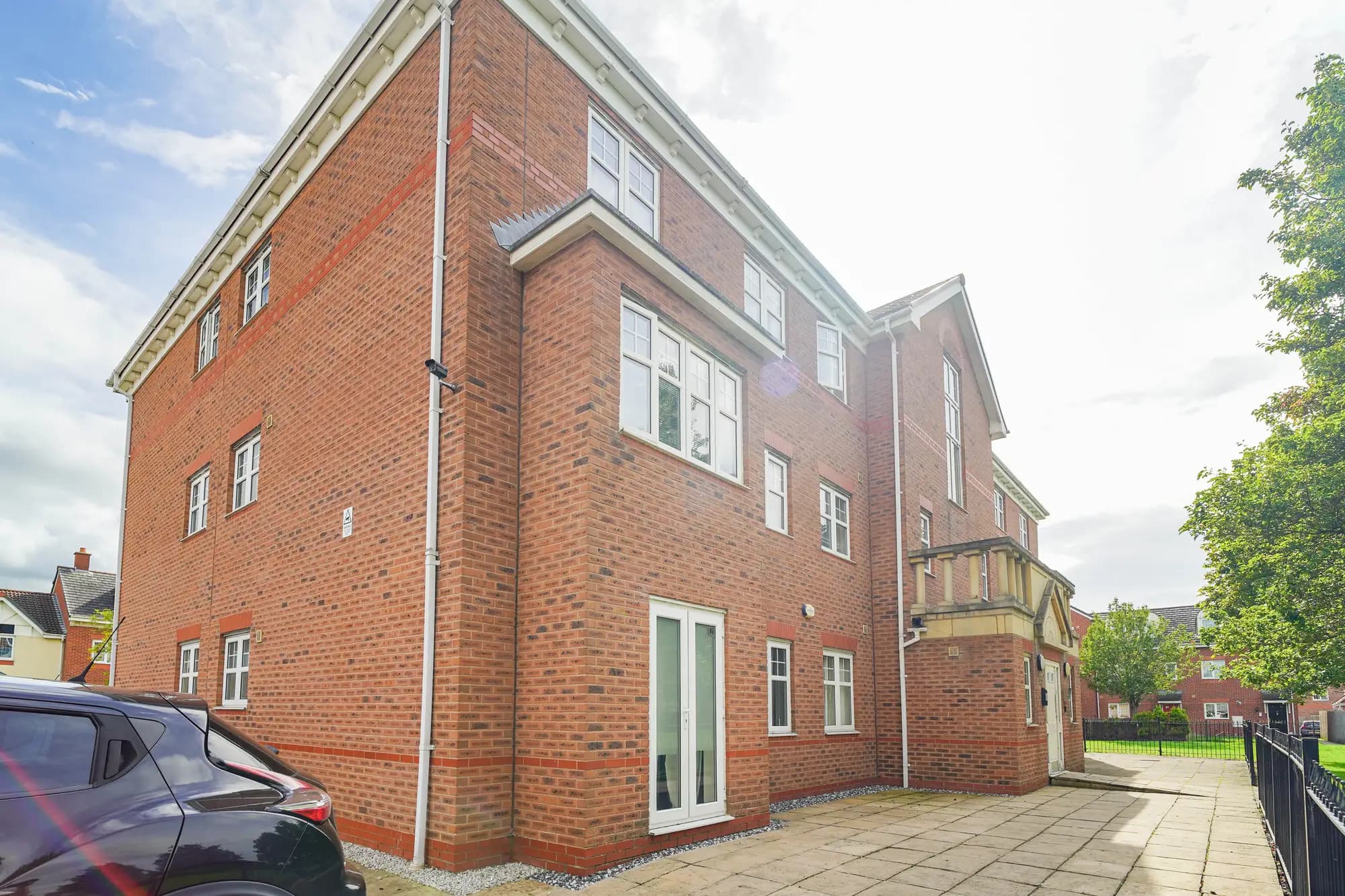 property photo 17 of 19