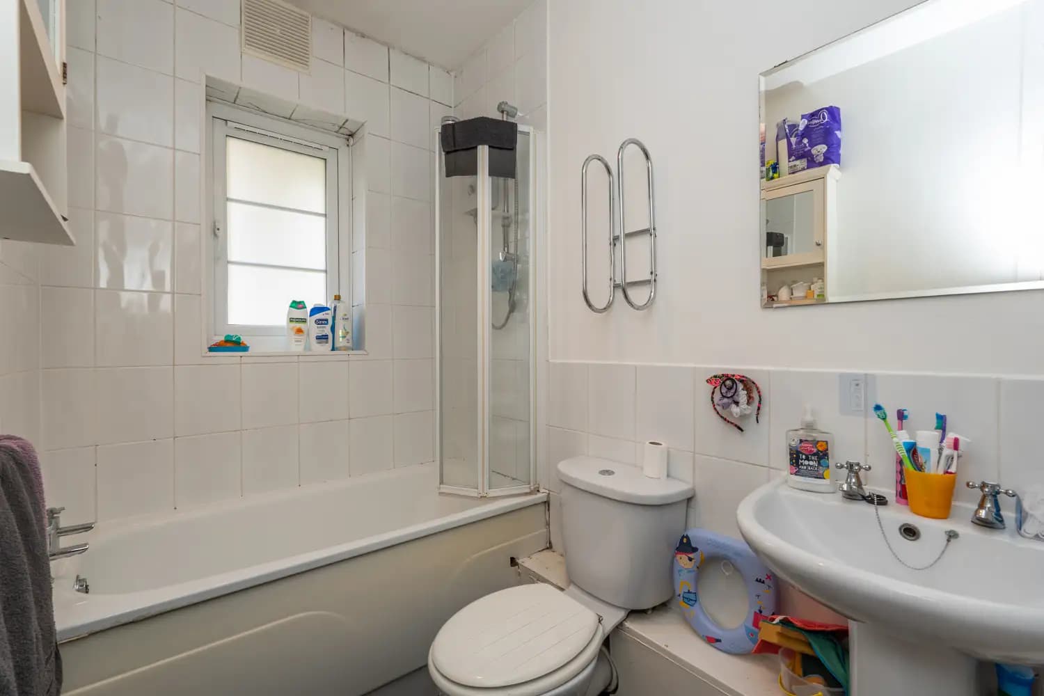 property photo 8 of 19