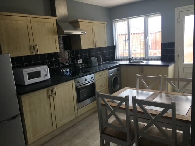 property photo 6 of 40