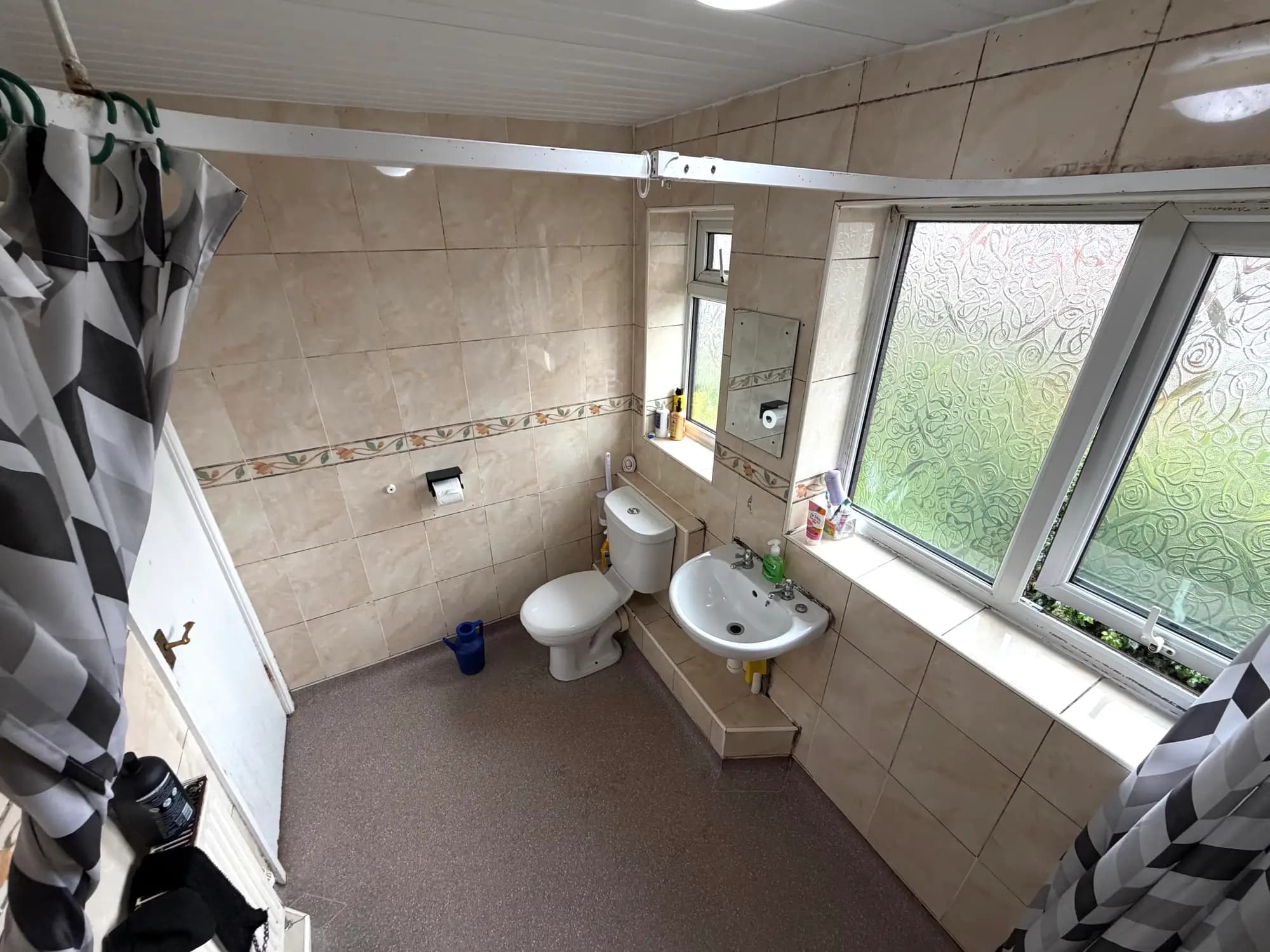 property photo 14 of 35